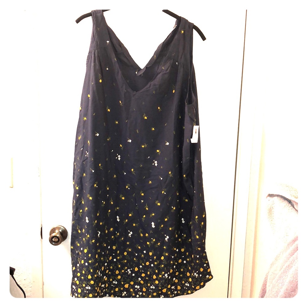 Old Navy Grey floral print dress